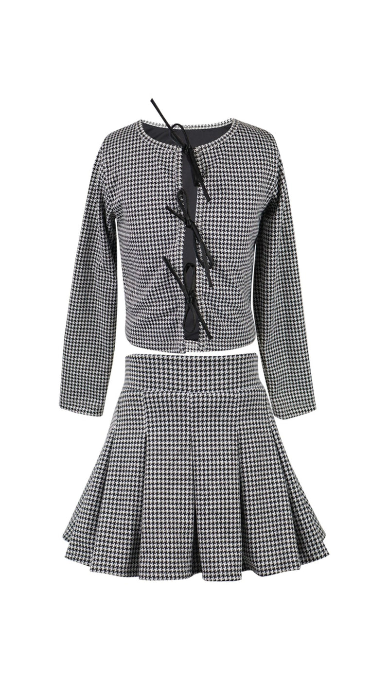 *Houndstooth Pleated Skirt*