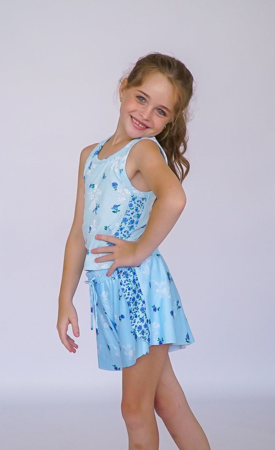 *Side Floral Fly Short*