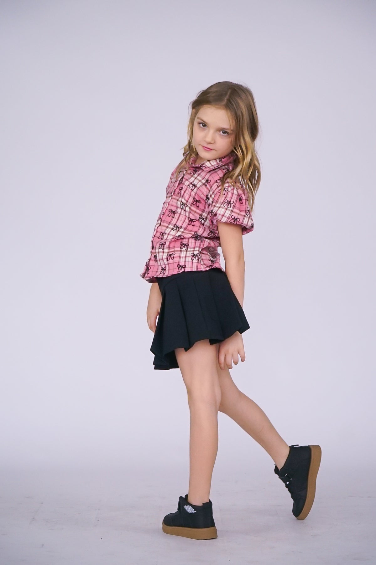 *Pink Allover Bow Collar Shirt*