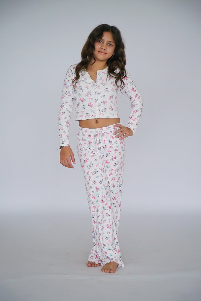 *Sara Floral Cardigan*