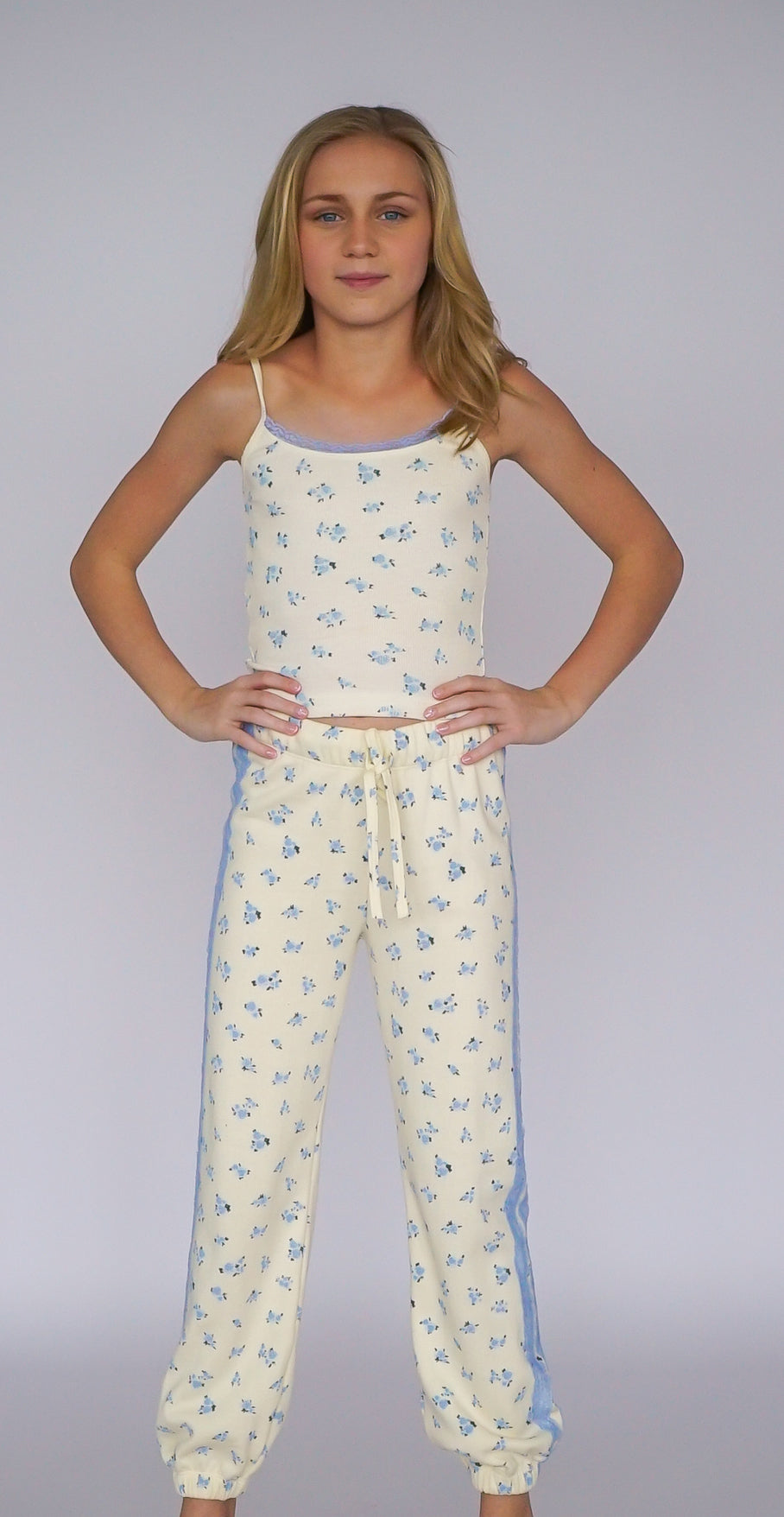 *Floral Lace Side Line Sweatpant*