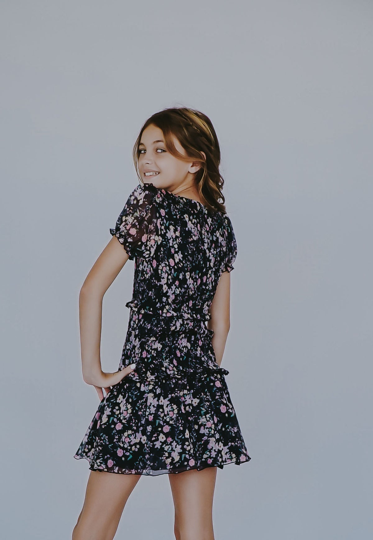 *Ciffon Flower Smocked Dress*