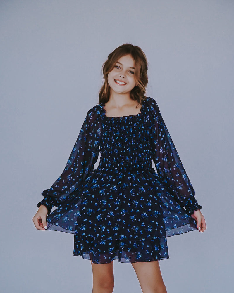 *Ciffon Floral Long Sleeve Smocked Dress*