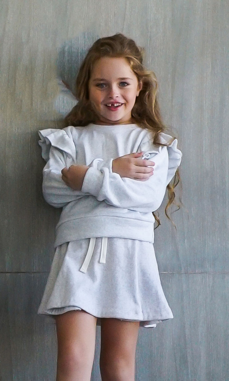 *Fleece Ruffle Sleeve Sweatshirt*