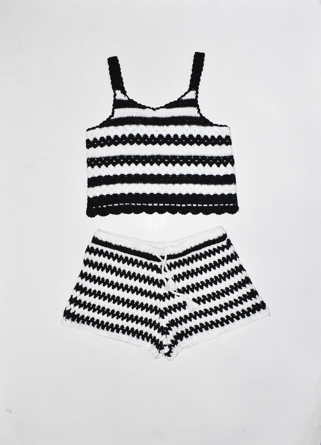 Short discount crochet zara