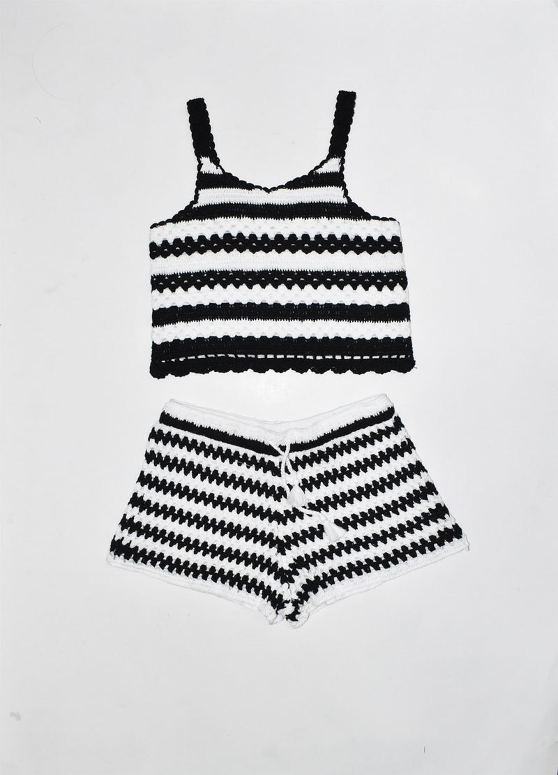 *Black White Crochet Short*